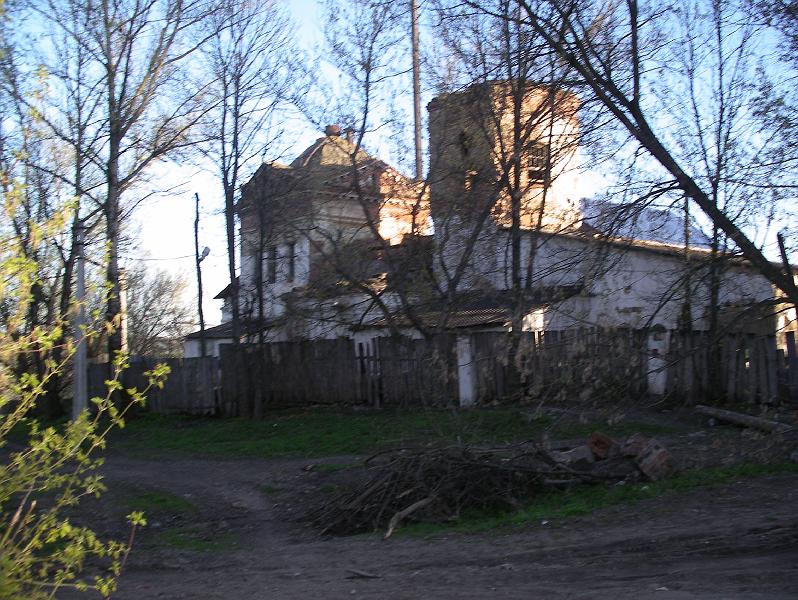 IMGP5189.JPG - какая-то бывшая церковь в Крапивне